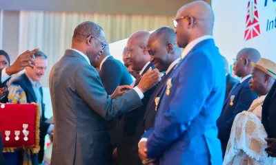 foxtrot-international-decerne-52-medailles-dhonneur-du-travail-a-36-agents